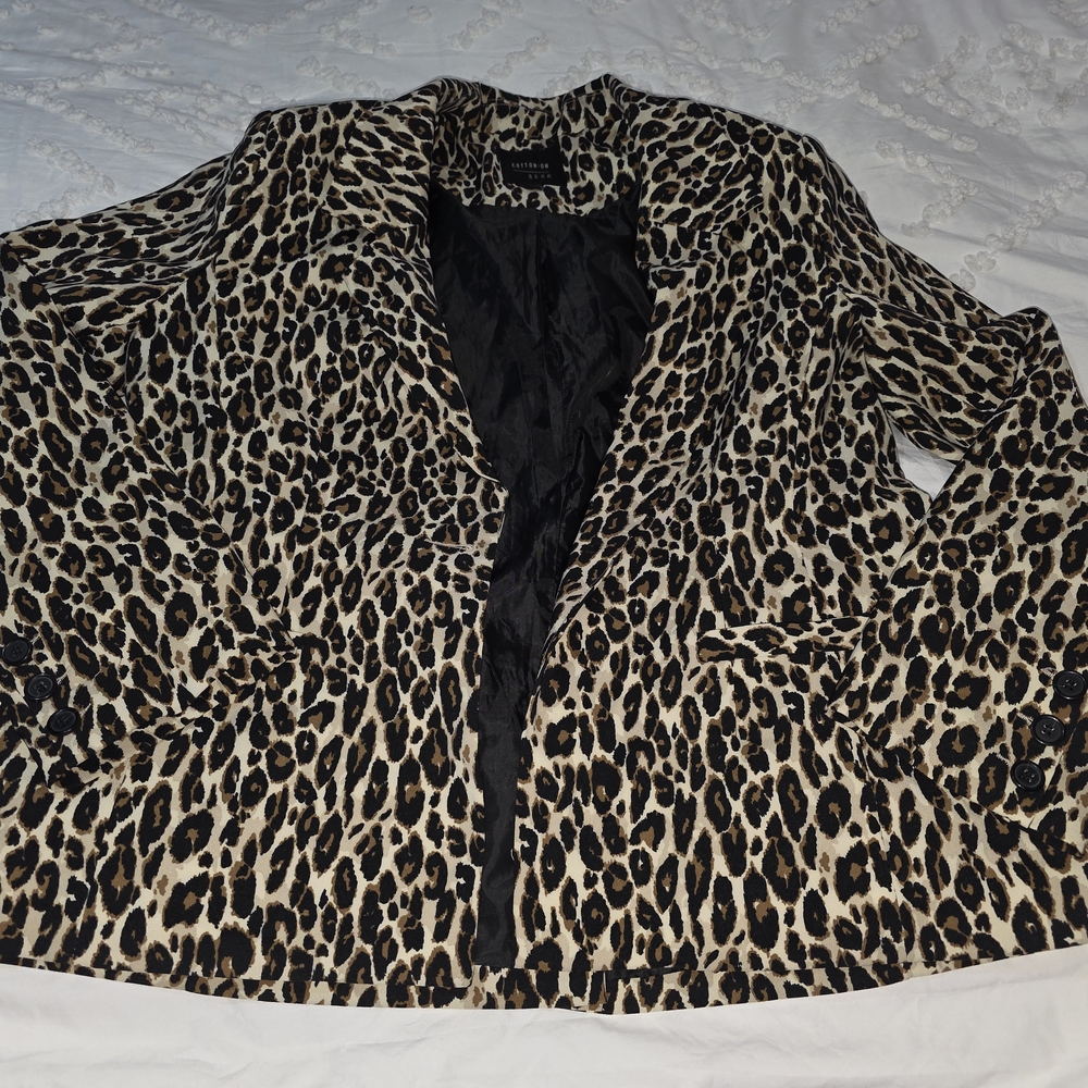 Cotton On Brown Blazer with Tailored Structure